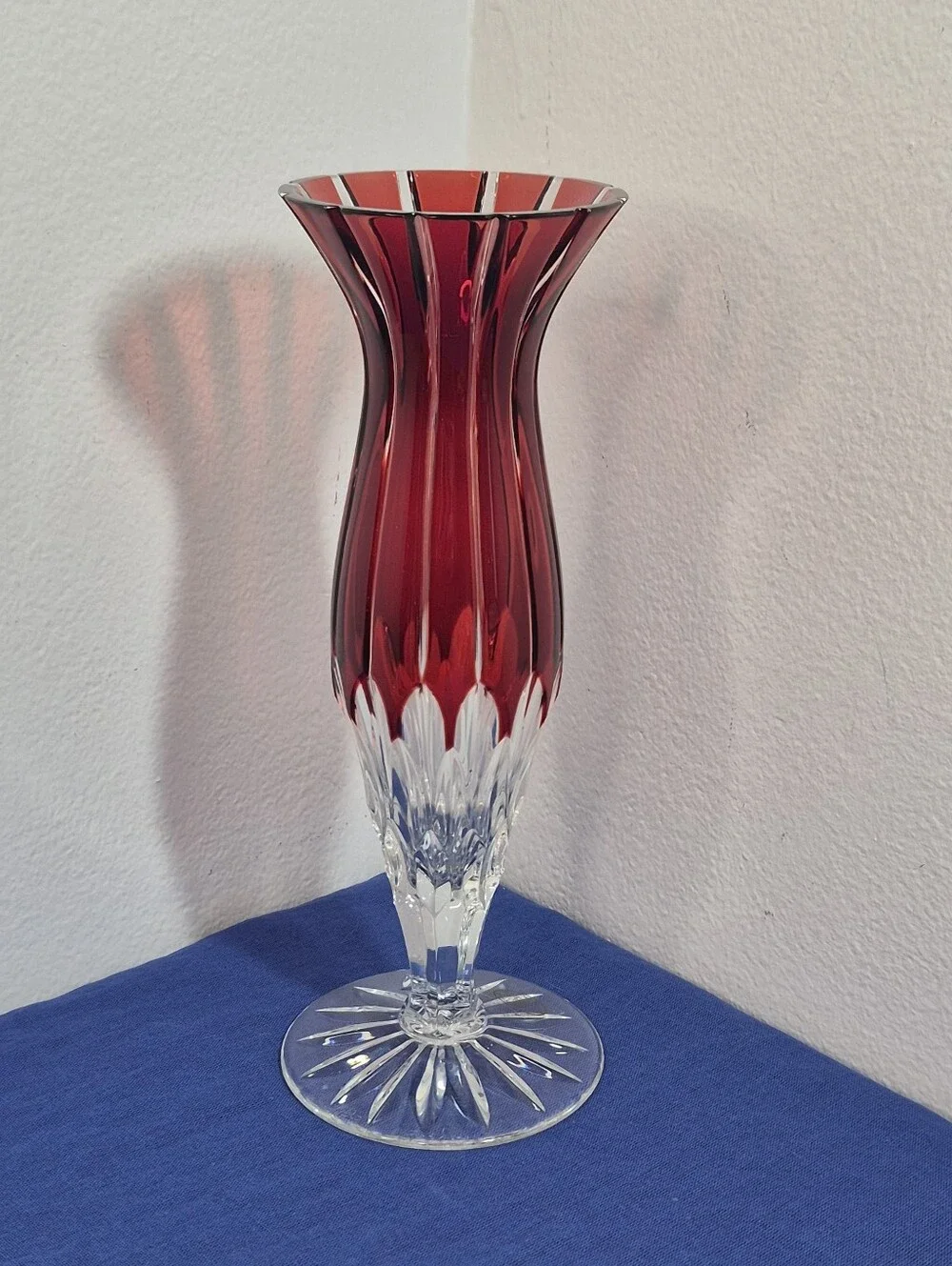 Ajka Crystal Hungary Castille Alberga Ruby Red Cut to Clear Vase 9